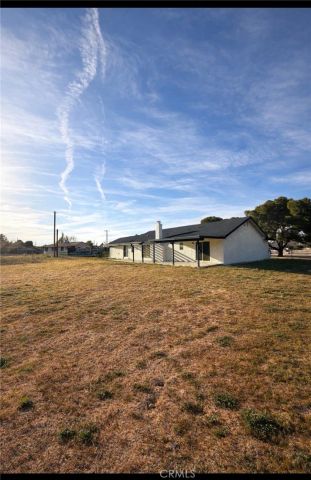 20585 Yucca Loma, Apple Valley, CA 92307