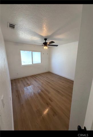 20585 Yucca Loma, Apple Valley, CA 92307