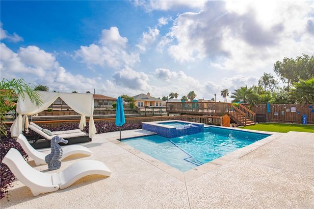 14122 ATASCADERA Ave, Corpus Christi, TX 78418
