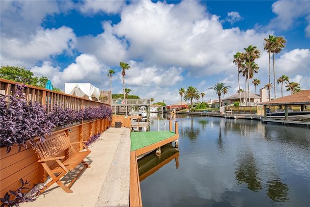14122 ATASCADERA Ave, Corpus Christi, TX 78418