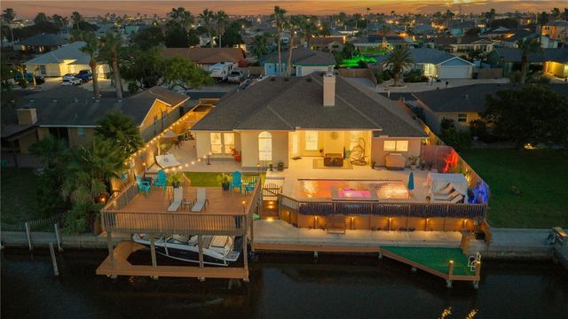 14122 ATASCADERA Ave, Corpus Christi, TX 78418