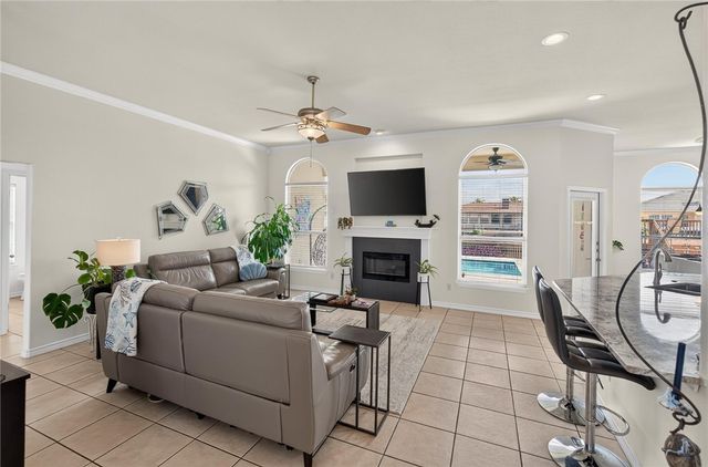 14122 ATASCADERA Ave, Corpus Christi, TX 78418
