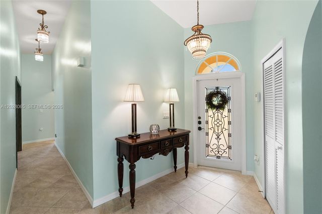 1090 NW 192nd Ave, Pembroke Pines, FL 33029