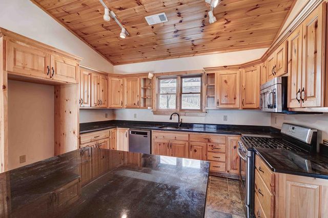 673 Harold Pritchett Road, Ellijay, GA 30540