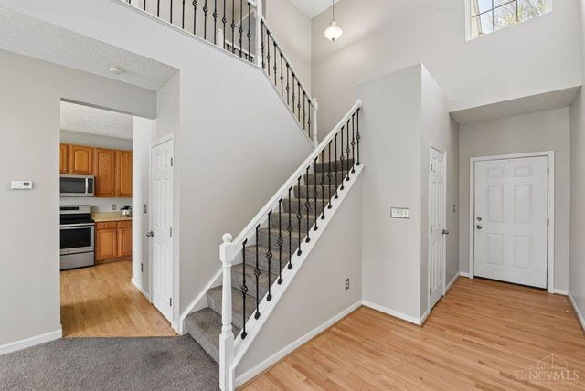 3855 Thorngate Drive, Mason, OH 45040