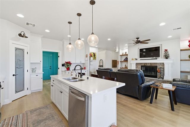 2440 South Zuni Avenue, Pahrump, NV 89048