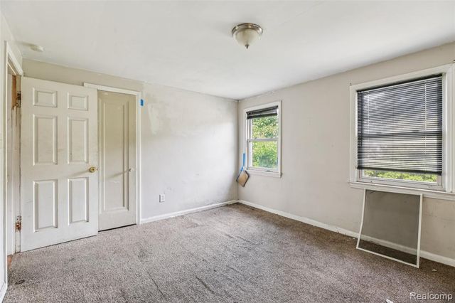 5935 Cadieux Road, Detroit, MI 48224