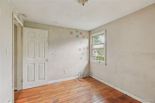 5935 Cadieux Road, Detroit, MI 48224