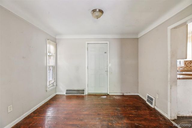 5935 Cadieux Road, Detroit, MI 48224