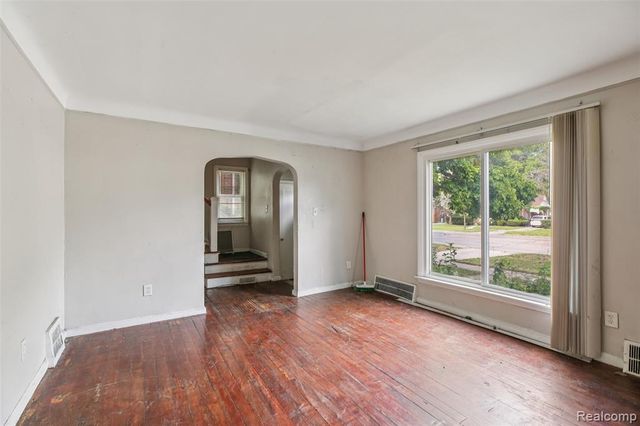 5935 Cadieux Road, Detroit, MI 48224