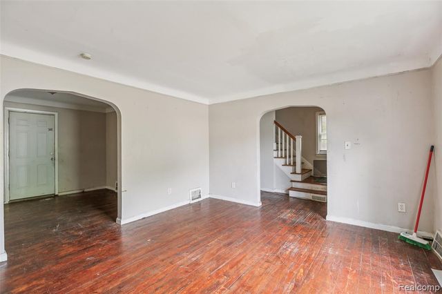 5935 Cadieux Road, Detroit, MI 48224