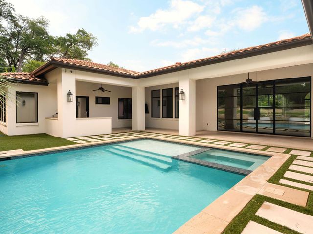 2702 Mountain Laurel DR, Austin, TX 78703