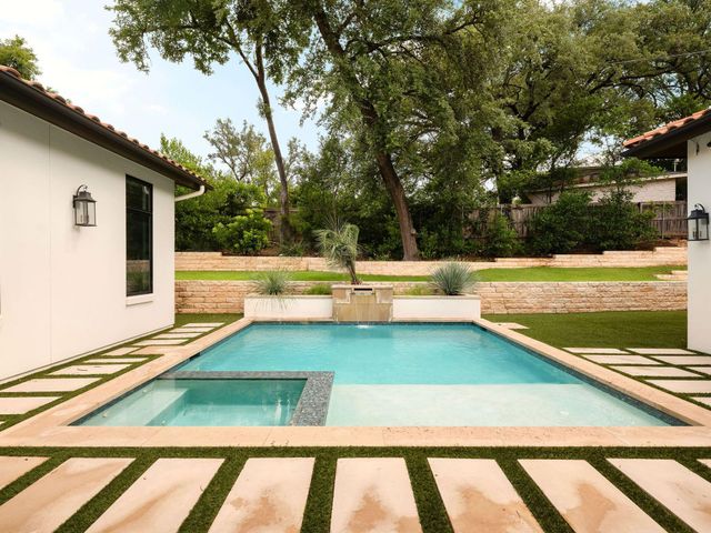 2702 Mountain Laurel DR, Austin, TX 78703