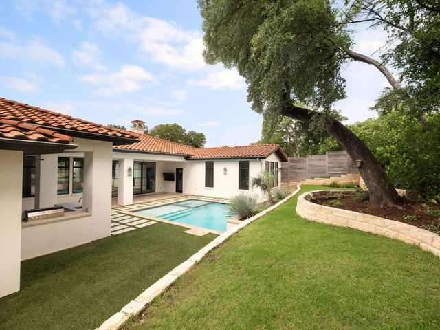 2702 Mountain Laurel DR, Austin, TX 78703