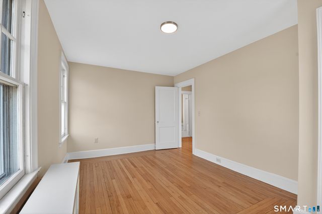 49 Seaview Avenue, West Haven, CT 06516