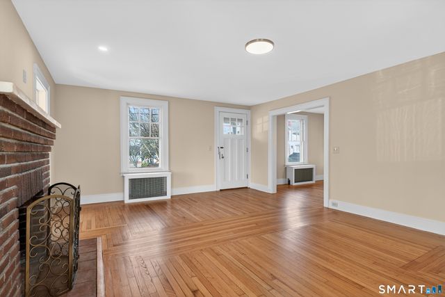 49 Seaview Avenue, West Haven, CT 06516