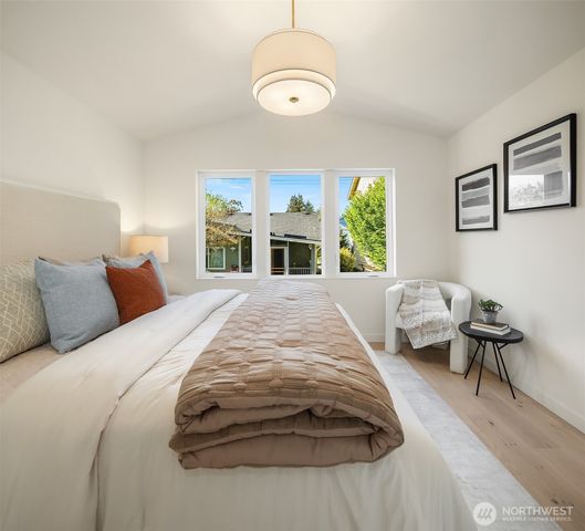 7064 Cleopatra Place NW, Seattle, WA 98117