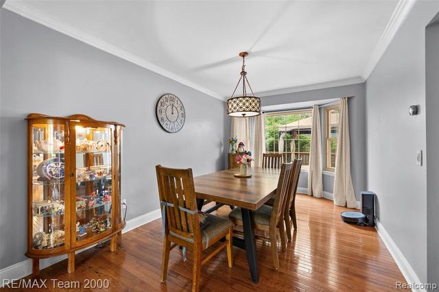 437 Light Tower Court, Belleville, MI 48111