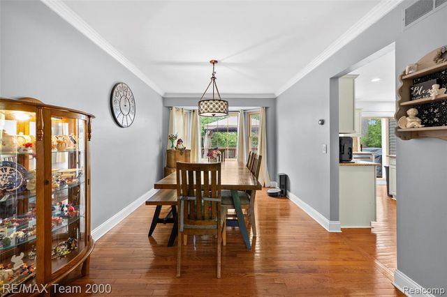 437 Light Tower Court, Belleville, MI 48111