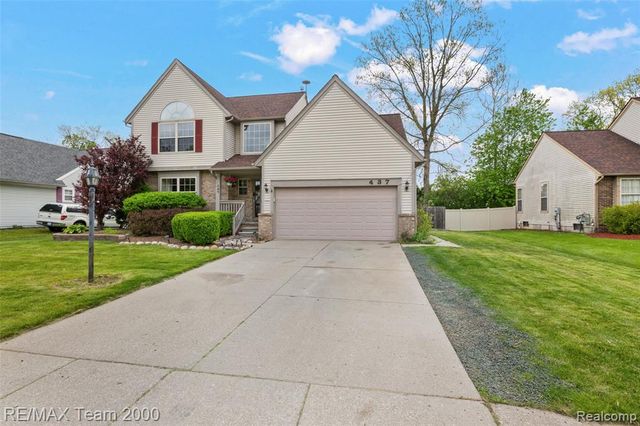 437 Light Tower Court, Belleville, MI 48111