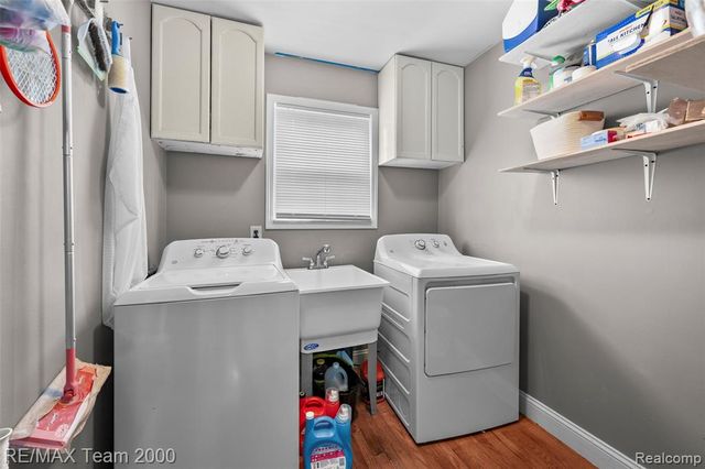 437 Light Tower Court, Belleville, MI 48111