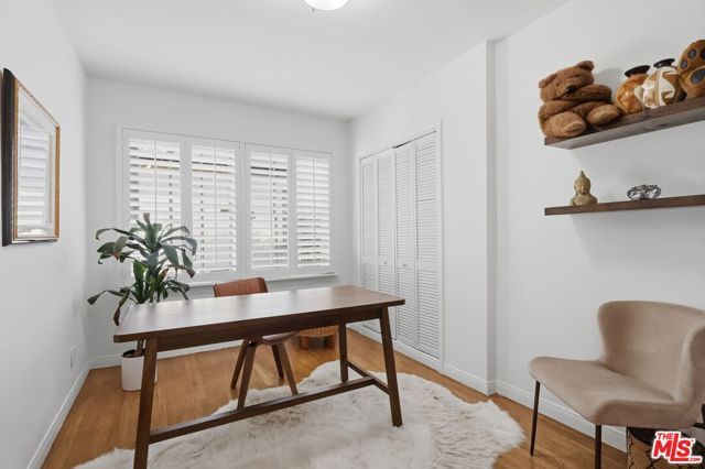 8024 Holy Cross Place, Los Angeles, CA 90045