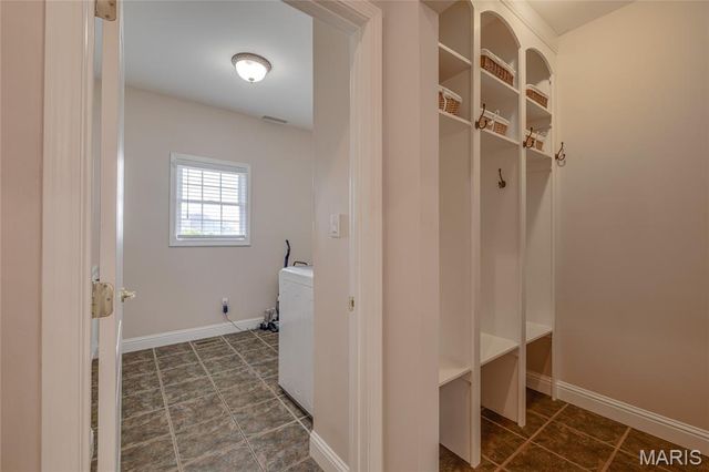 107 Bogey Creek Drive, Farmington, MO 63640