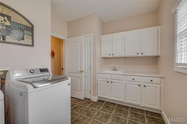 107 Bogey Creek Drive, Farmington, MO 63640