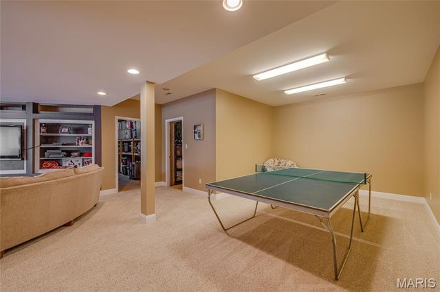 107 Bogey Creek Drive, Farmington, MO 63640