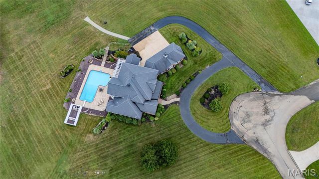 107 Bogey Creek Drive, Farmington, MO 63640