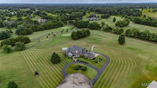 107 Bogey Creek Drive, Farmington, MO 63640