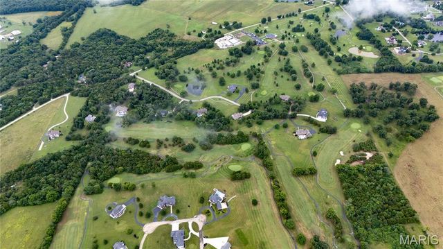 107 Bogey Creek Drive, Farmington, MO 63640
