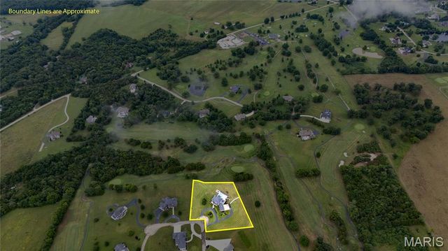 107 Bogey Creek Drive, Farmington, MO 63640