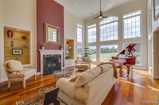 107 Bogey Creek Drive, Farmington, MO 63640