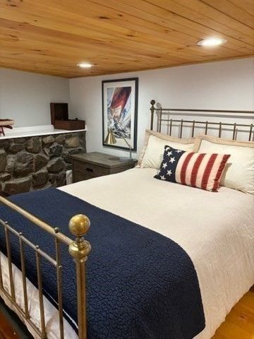 7 Lee Street 1, Marblehead, MA 01945