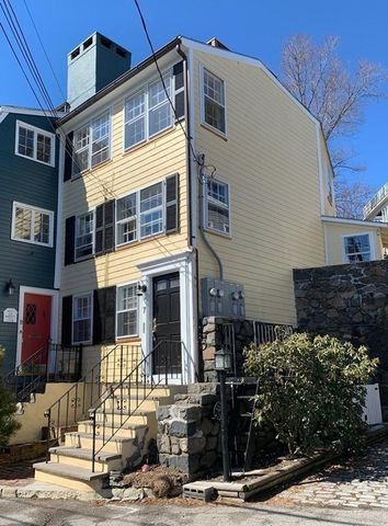 7 Lee Street 1, Marblehead, MA 01945