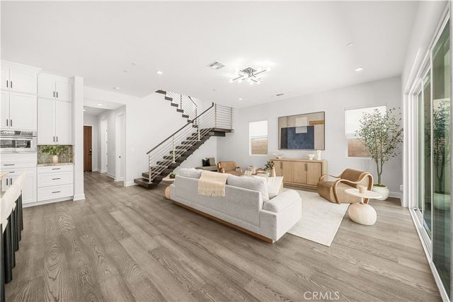 133 Chant, Irvine, CA 92618