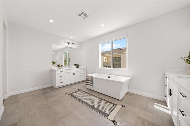 133 Chant, Irvine, CA 92618