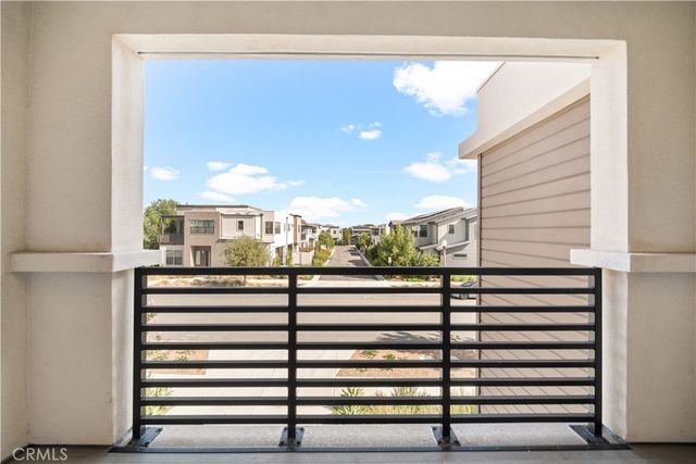 133 Chant, Irvine, CA 92618