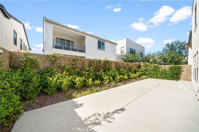 133 Chant, Irvine, CA 92618