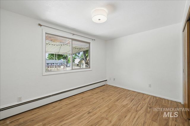 303 W Pine Ave, Meridian, ID 83642