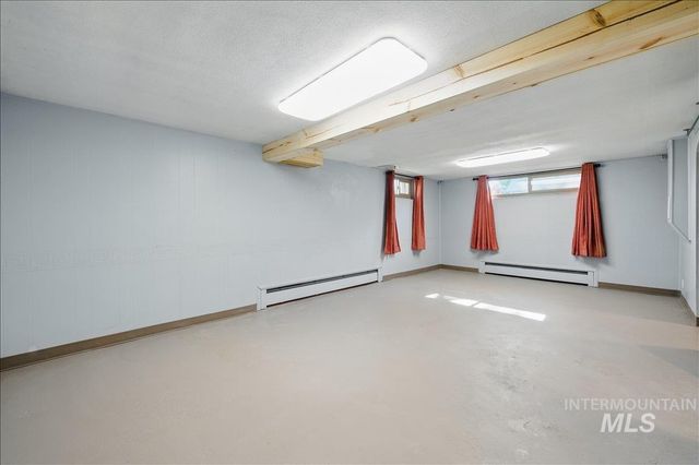 303 W Pine Ave, Meridian, ID 83642