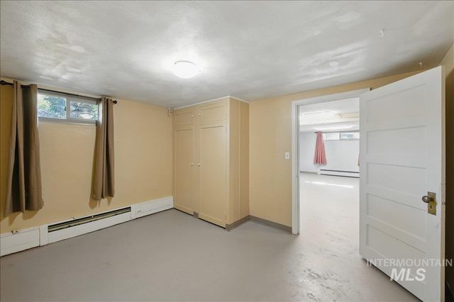 303 W Pine Ave, Meridian, ID 83642