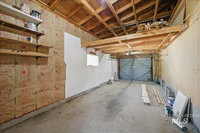 303 W Pine Ave, Meridian, ID 83642