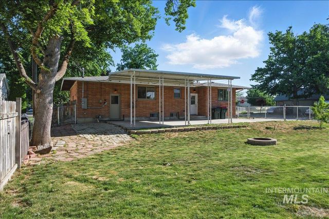 303 W Pine Ave, Meridian, ID 83642