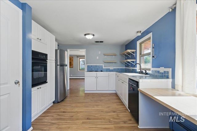 303 W Pine Ave, Meridian, ID 83642