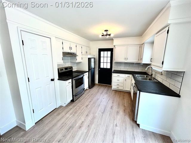 501 Spring Lane, Flushing, MI 48433