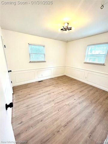 501 Spring Lane, Flushing, MI 48433