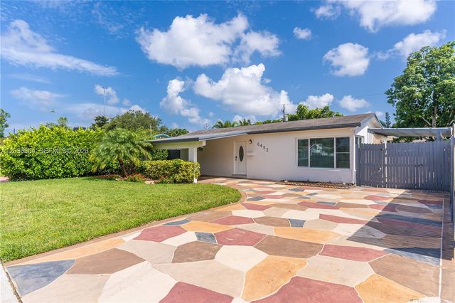 6452 Custer St, Hollywood, FL 33024