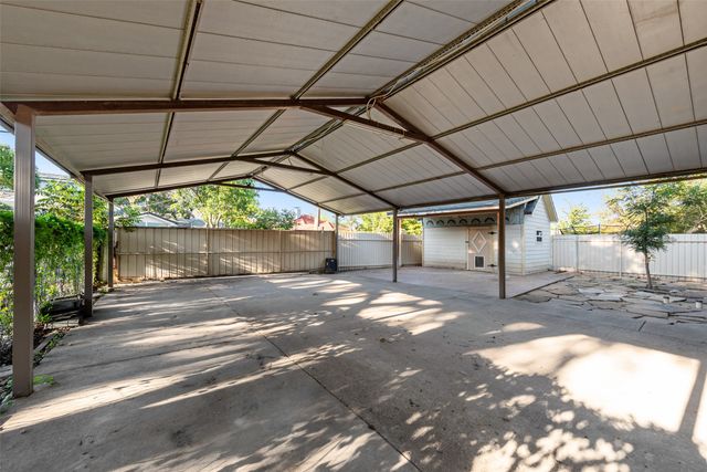 3025 Truxillo Street, Dallas, TX 75228